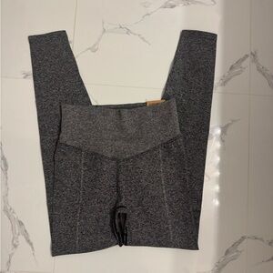 Gray VS Pink HIGH WAIST FULL LENGTH LEGGING!